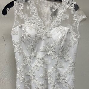 Elegant country White Lace Dress store sample